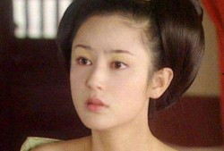 陈红爆料儿子是学霸吗视频,儿子竟是隐藏学霸，教育方式引热议