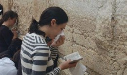 娱乐吃瓜君每日吃瓜