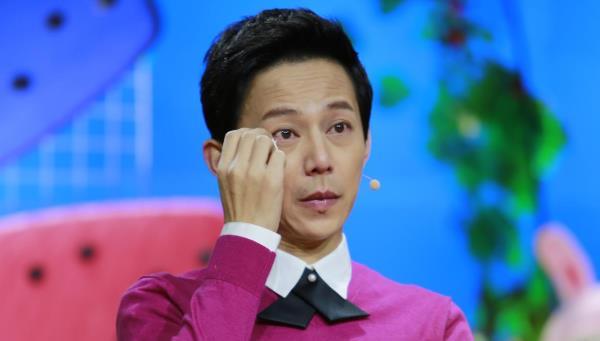 吃瓜星娱乐何炅